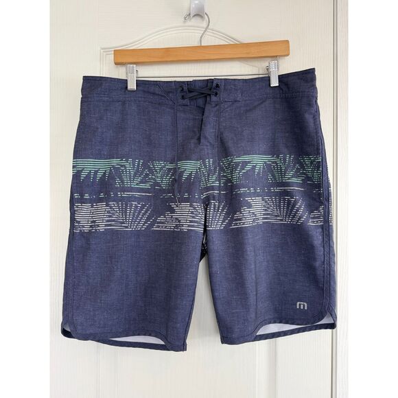 Travis Mathew Men's Parked The Shark Swim Trunk Boardshorts Pockets Size 36 - Picture 1 of 14